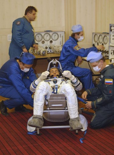 Expedition 11 Launch Day