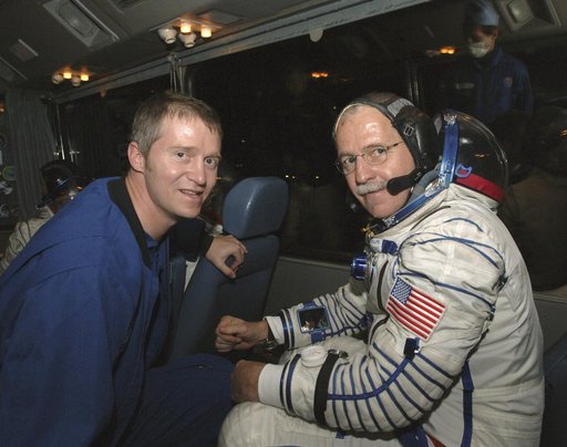 Expedition 11 Launch Day