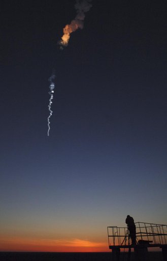 Expedition 11 Launch