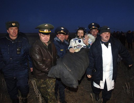 Expedition 12 Landing
