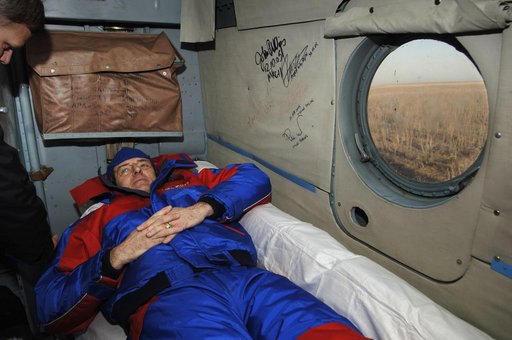 Expedition 12 Landing
