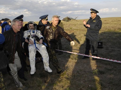 Expedition 14 Landing