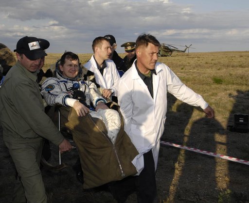 Expedition 14 Landing