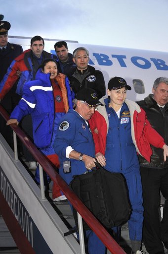 Expedition 16 Soyuz TMA-11 Lands