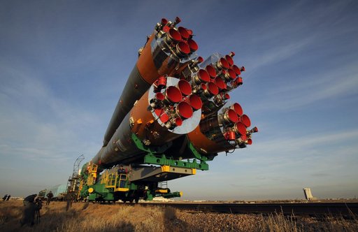 Expedition 18 Soyuz TMA-13 Rollout