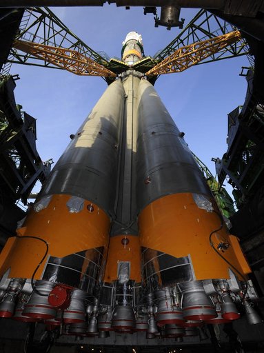 Expedition 18 Soyuz TMA-13 Rollout