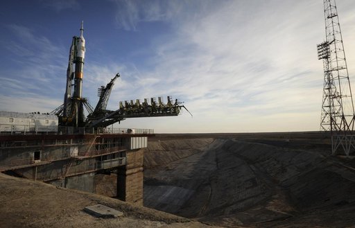 Expedition 18 Soyuz TMA-13 Rollout