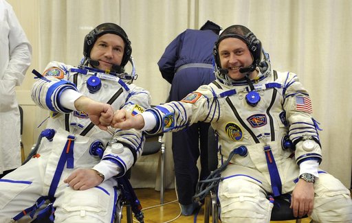 Expedition 18 Suit-up