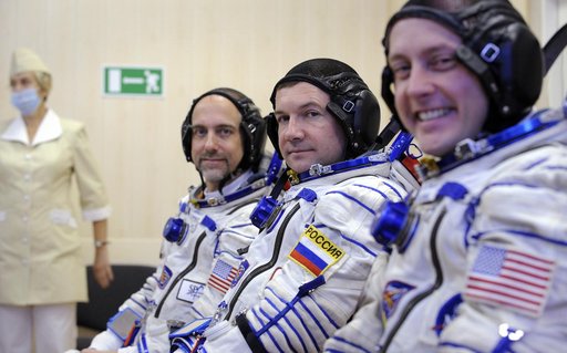 Expedition 18 Suit-up