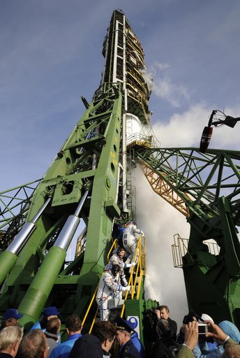 Expedition 18 Launch Day