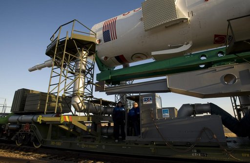 Expedition 19 Soyuz Rollout