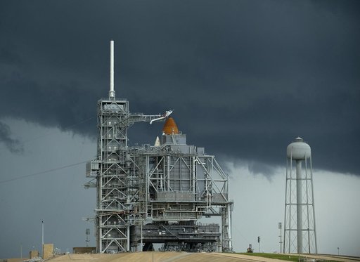 Space Shuttle Endeavour on Pad 39a