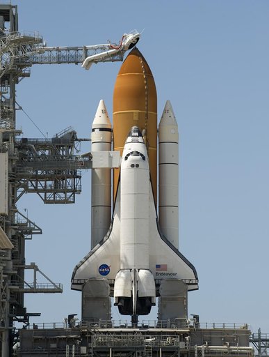 Space Shuttle Endeavour on Pad 39a
