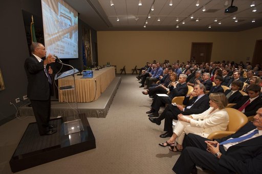 STS-125 Crew Visit Italian Embassy