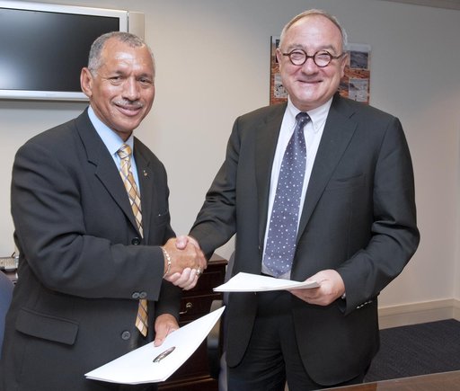 NASA ESA Sign Memorandum of Understanding