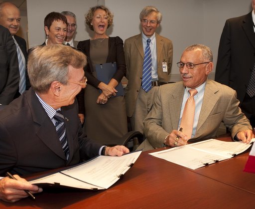 CNES and NASA Agreements Signed