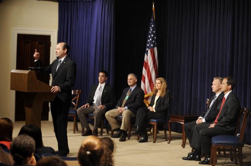 STS-127 Crew Visit with White House Interns