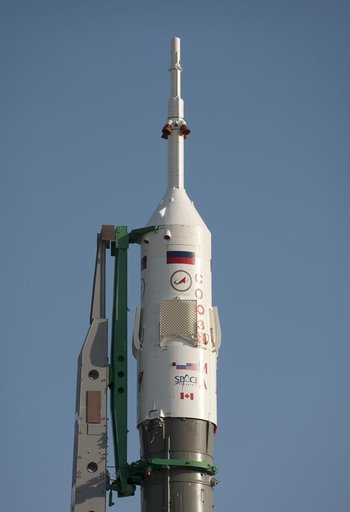 Expedition 21 Soyuz Rollout