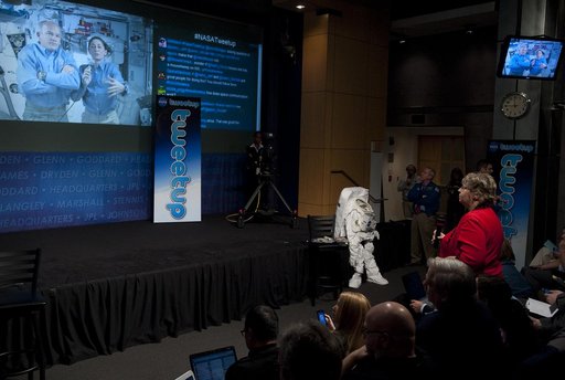 NASA Live Tweetup Event with International Space Station