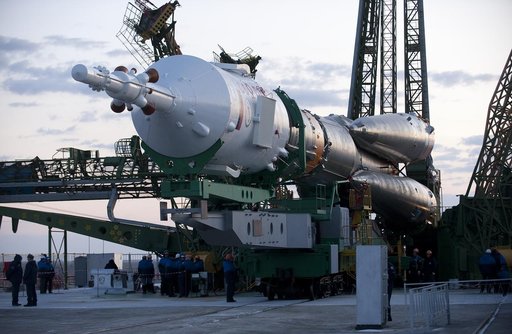 Expedition 22 Soyuz Rollout