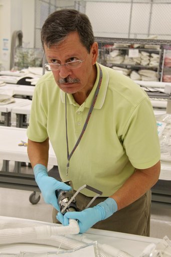 KSC-2010-1542
