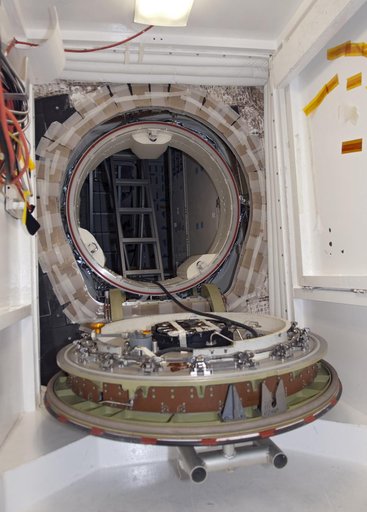 KSC-2010-2204