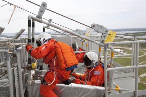 KSC-2010-3037