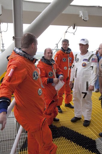 KSC-2010-3043