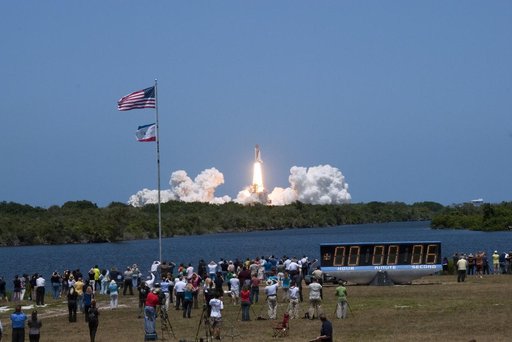 KSC-2010-3351