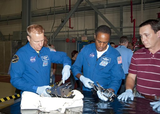 KSC-2010-4009