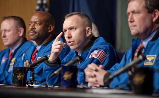 STS-129 Auditorium Presentation