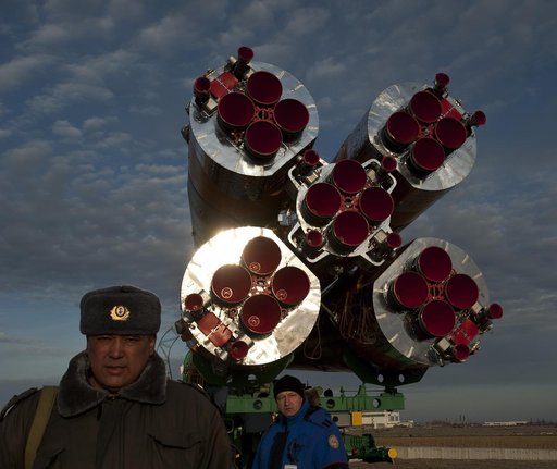Expedition 23 Soyuz Rollout