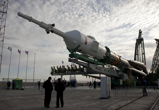 Expedition 23 Soyuz Rollout