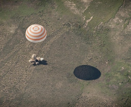 Soyuz TMA-17 Lands