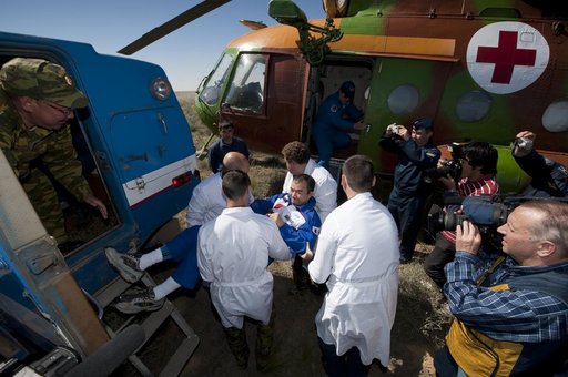 Soyuz TMA-17 Lands