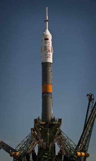 Expedition 24 Soyuz Rollout
