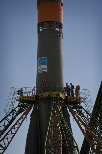 Expedition 24 Soyuz Rollout