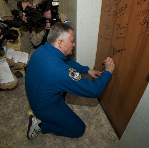 Expedition 24 Launch Day