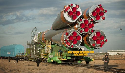 Expedition 25 Soyuz Rollout