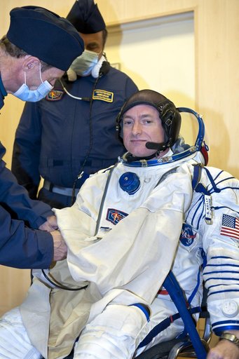 Expedition 25 Launch