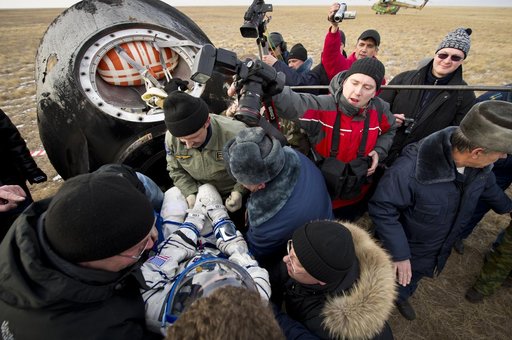 Expedition 25 Soyuz Landing