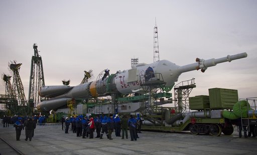 Expedition 26 Soyuz Rollout