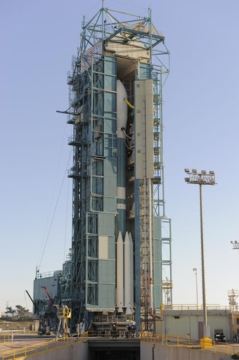 KSC-2011-7570