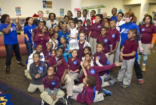Leland Melvin Meets with Elementary Students