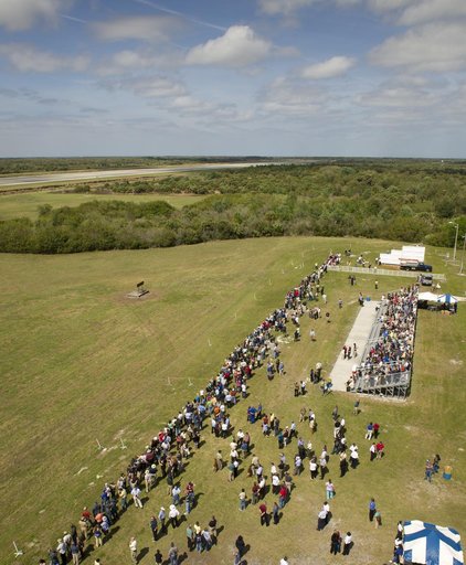 Discovery STS-133 Mission Landing