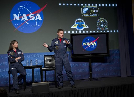 Expedition 23, 24, 25 HQ Visit