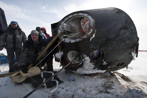 Expedition 26 Soyuz Landing
