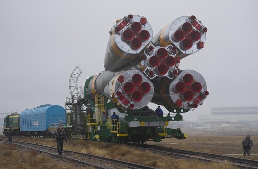 Expedition 27 Soyuz Rollout