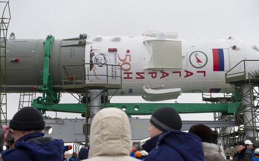 Expedition 27 Soyuz Rollout