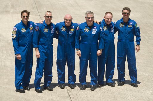 STS-134 Crew Arrival